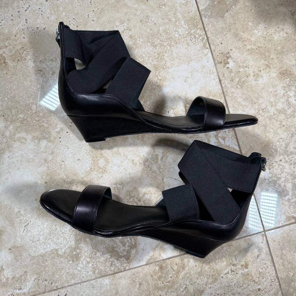 Delman D-Catch Black Nappa Leather Strappy Wedge Sandals Women’s 7.5M